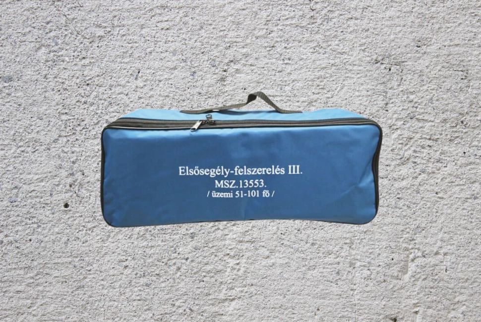 Elsősegély doboz - felszerelés - III. kategória - 51-100 főig, egészségügyi csomag, mentőláda EÜ