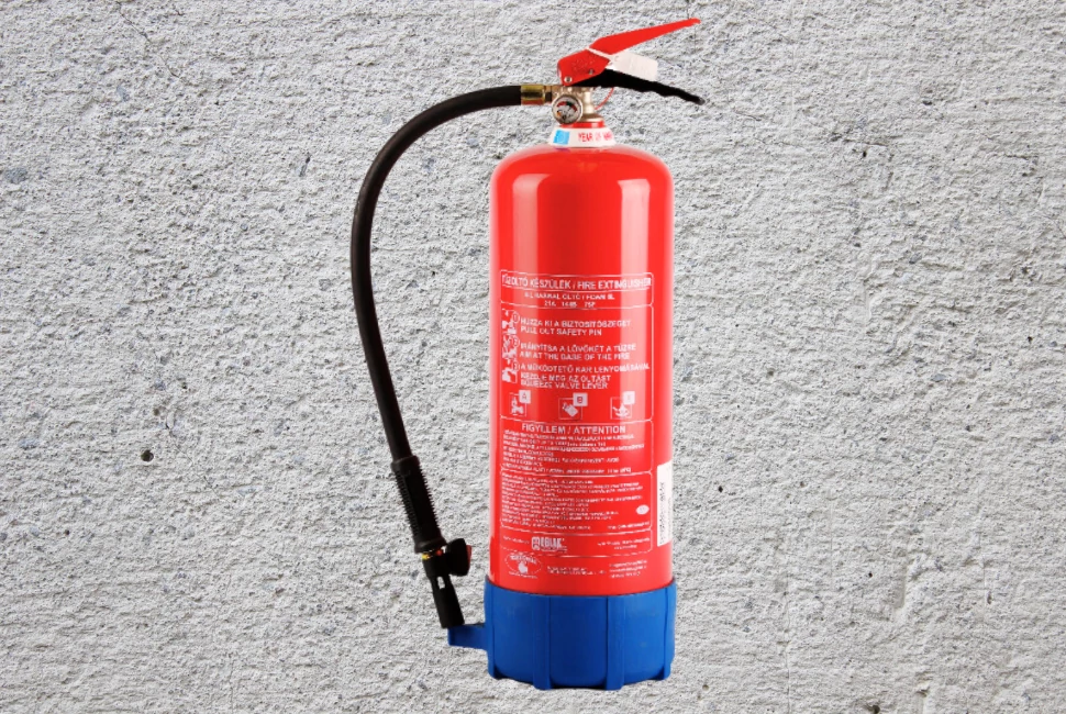 MOBIAK 6 l-es KÜLTÉRI habbal oltó kézi tűzoltó készülék -  21A 144B 75F oltásteljesítmény